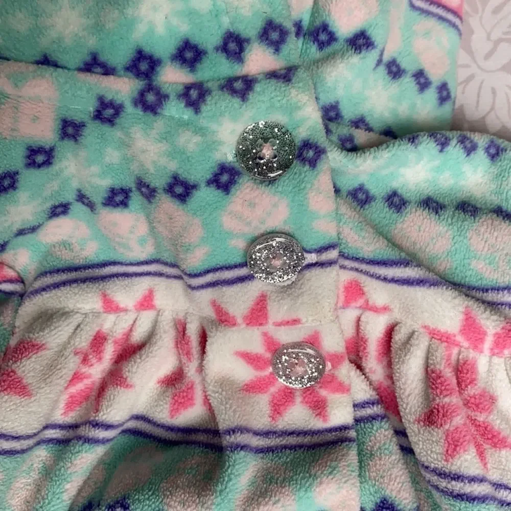 Carters snowflake pattern
